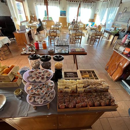 B&B Garzola Ossuccio ภายนอก รูปภาพ