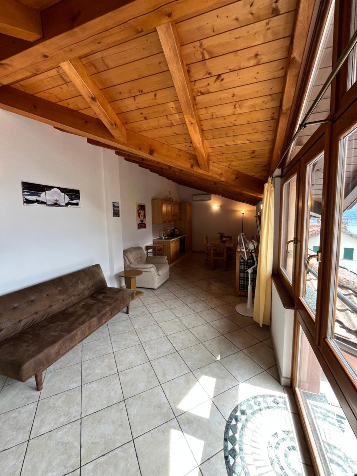 B&B Garzola Ossuccio ภายนอก รูปภาพ